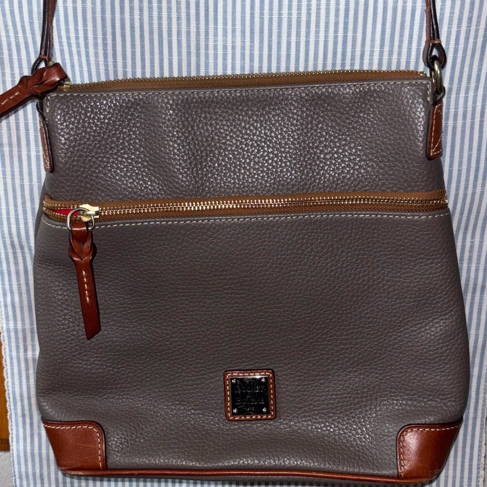 DOONEY & BOURKE PEBBLE GRAIN CROSSBODY HANDBAG - ELEPHANT - Picture 6 of 15